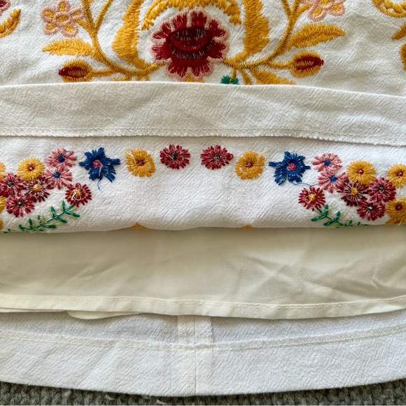Altar’d State Floral Embroidered Miniskirt Size M - Picture 9 of 16